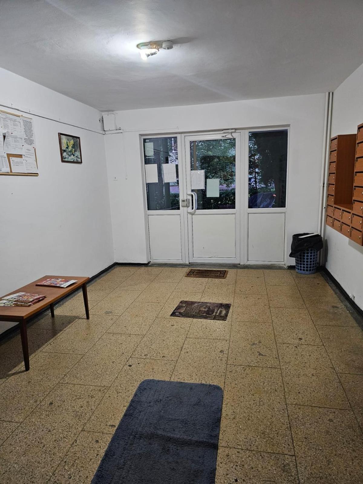 Saturn Studio Brasov Bagian luar foto